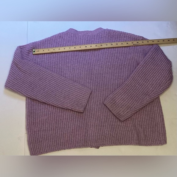 Hudson lilac button up sweater
Lg. - Picture 5 of 9
